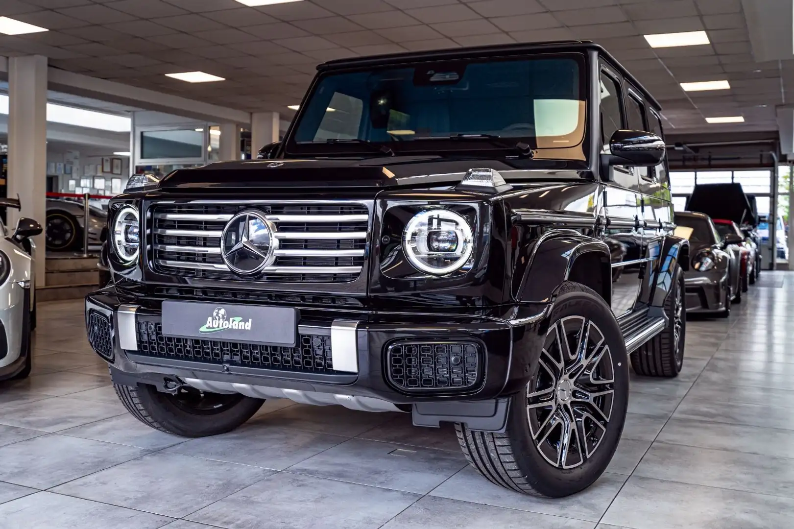 Mercedes-Benz G 450 G450d AMG Line*Superior*Technik*St.heizung*STOCK Noir - 1