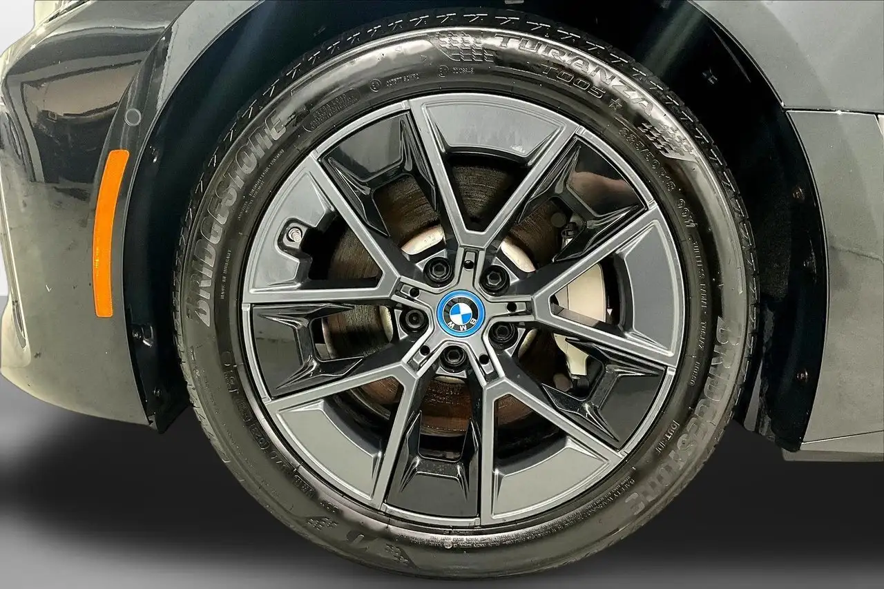 BMW i4 fotografie BMW i4