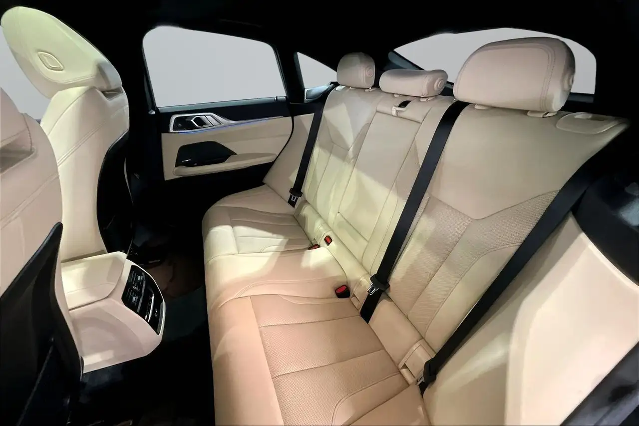 BMW i4 fotografie BMW i4