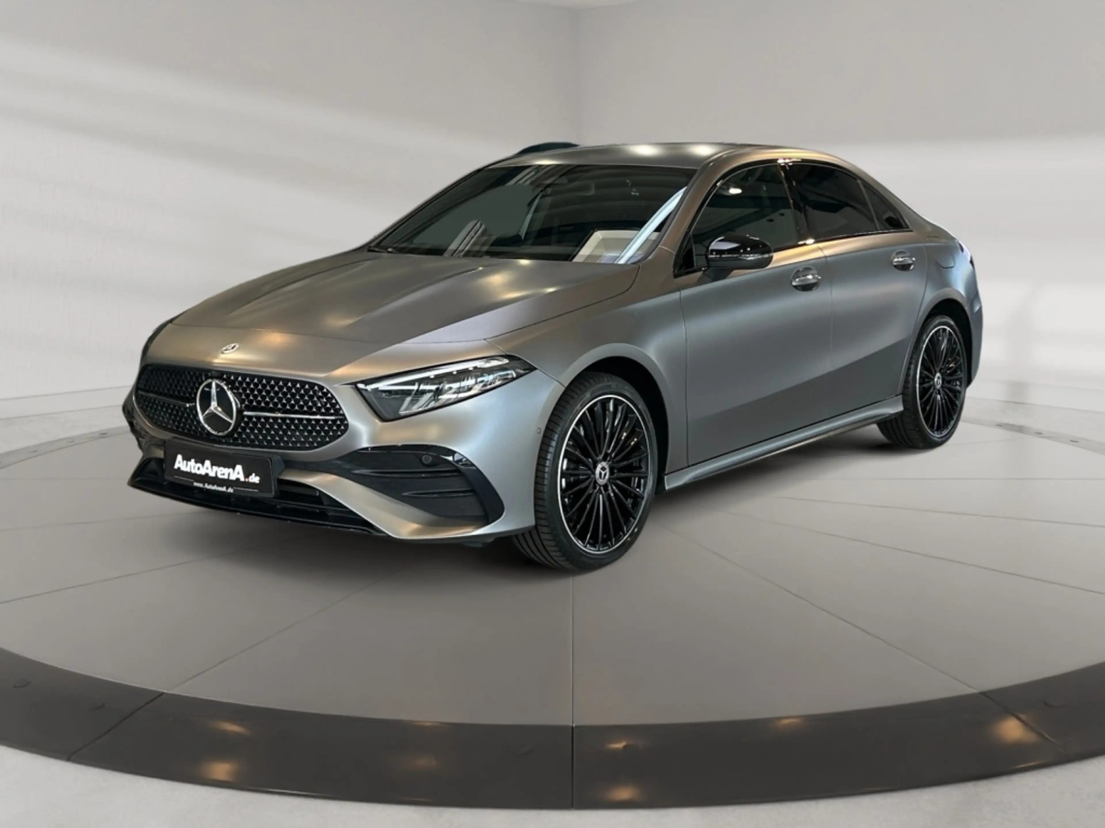 Mercedes-Benz A 250 e Limousine AMG AMG+MBUX+Night+Wide+Cam — photo 2