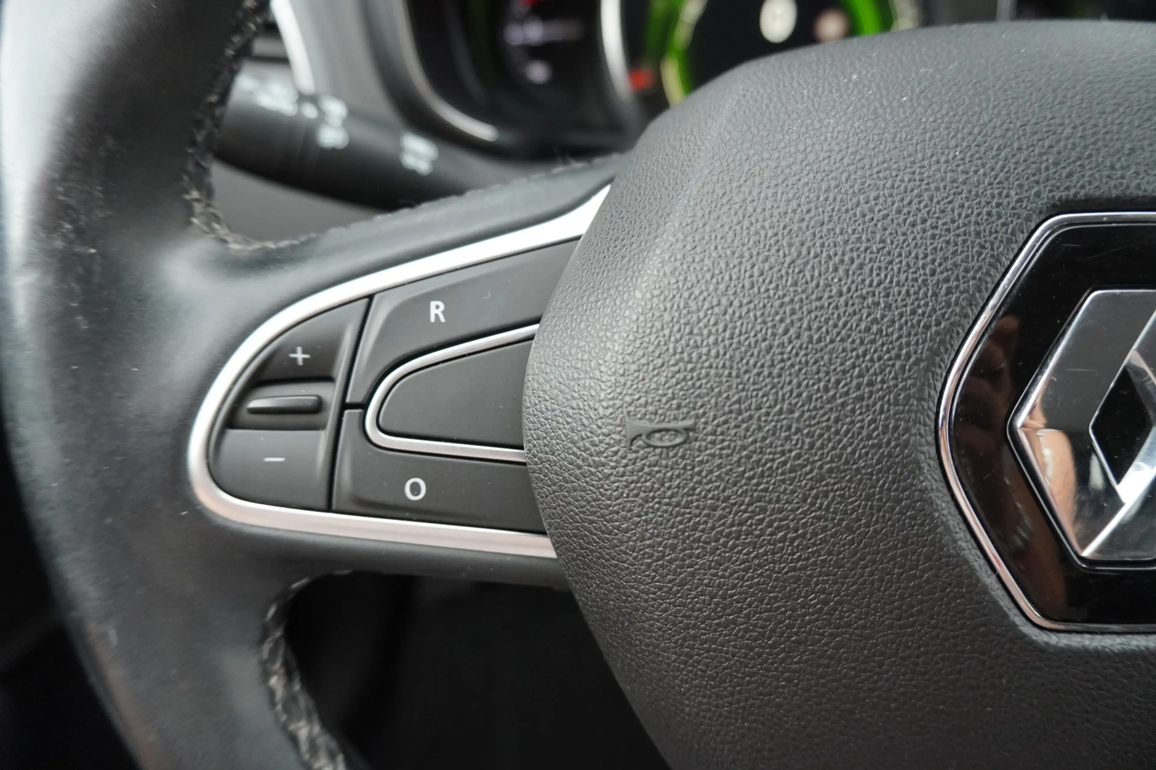 Renault Koleos 1.6 dCi Intens LED Navi Panorama DAB PDC — photo 13