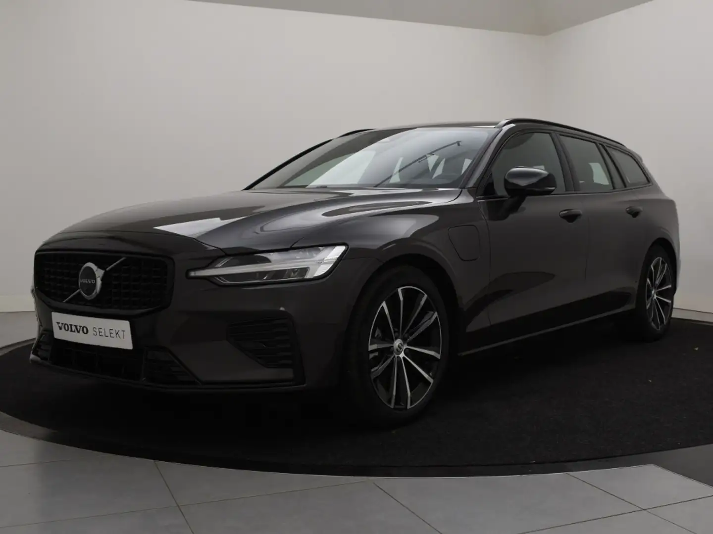 Volvo V60 T6 PLUG-IN HYBRID PLUS DARK 360GR CAM LEDER GOOGLE Gris - 2