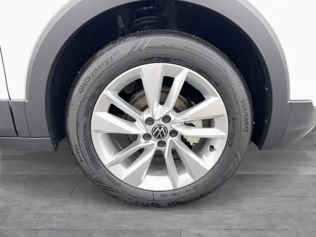 Volkswagen T-Cross view 7
