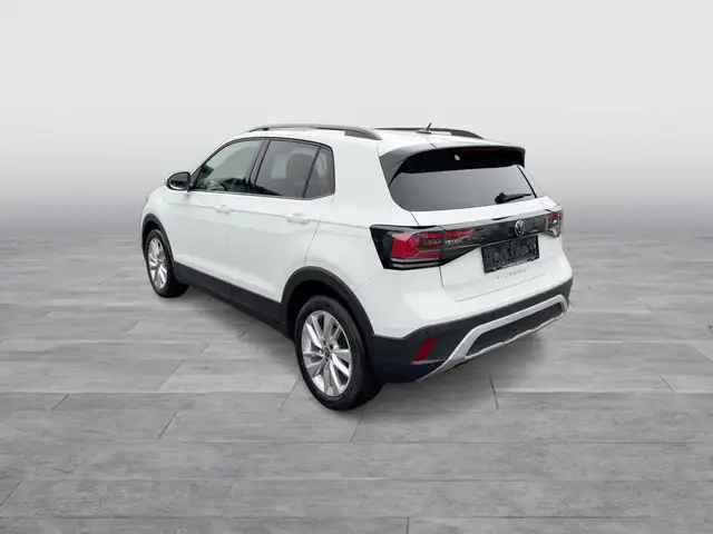 Volkswagen T-Cross view 4
