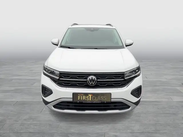 Volkswagen T-Cross view 2