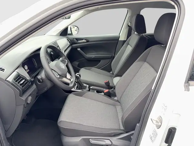 Volkswagen T-Cross view 8