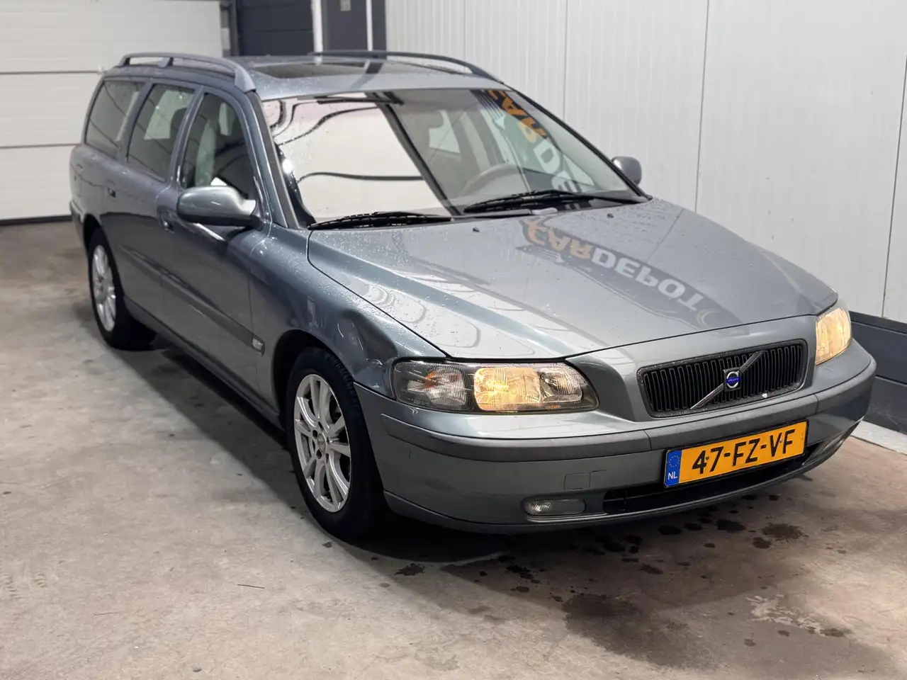 Volvo V70 2.4 Comfort Line, foto 3