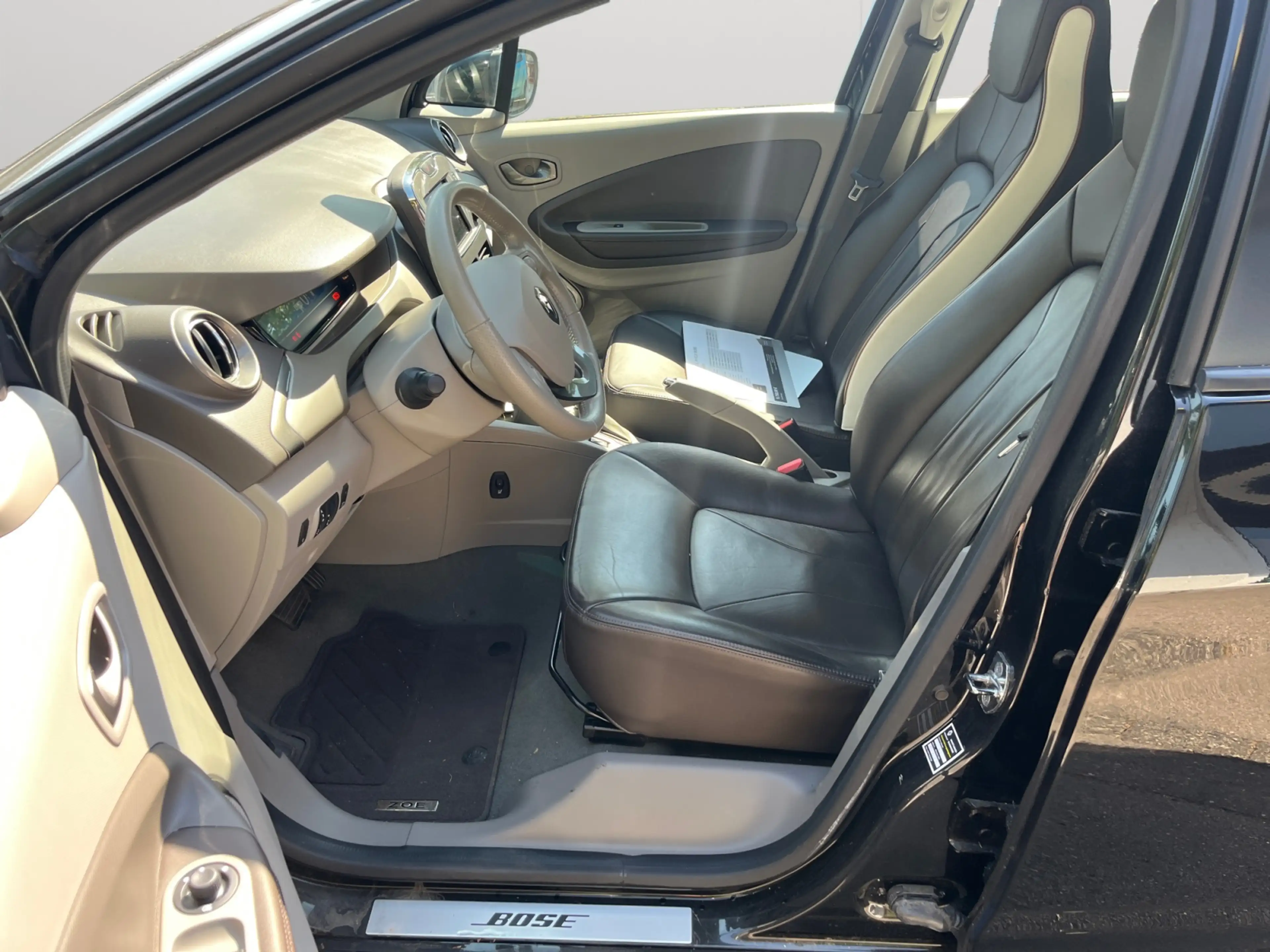 Renault ZOE Life Z.E. 40 R110 BOSE zuzügl. Batteriemiete — photo 10