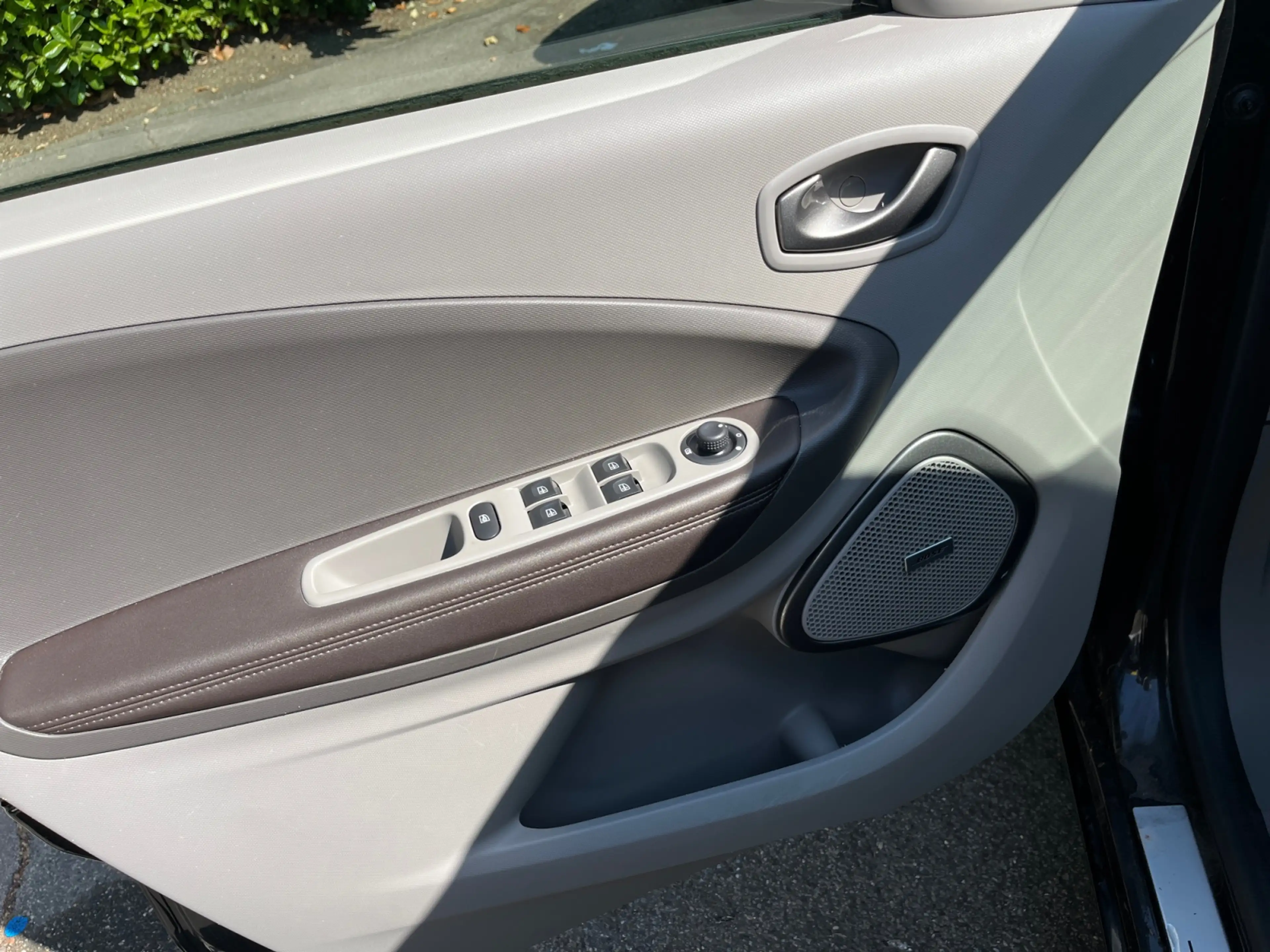 Renault ZOE Life Z.E. 40 R110 BOSE zuzügl. Batteriemiete — photo 11