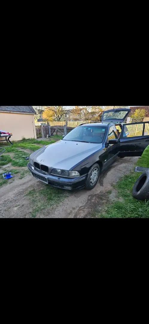 BMW 530 530d touring Österreich-Paket Aut. - 1