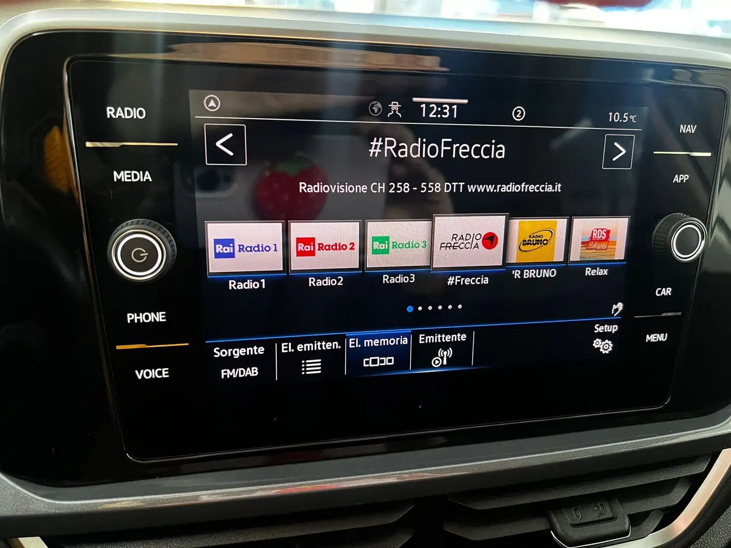 Volkswagen T-Roc T-Roc 2.0 TDI SCR 150 CV DSG Style Argento - 2