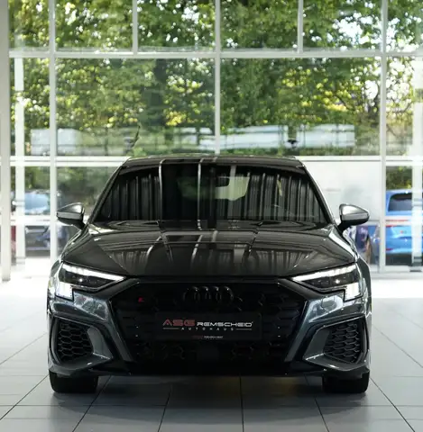 Audi S3 view 4