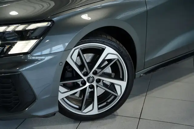 Audi S3 view 3