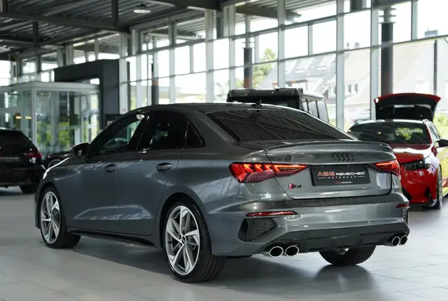Audi S3 view 10
