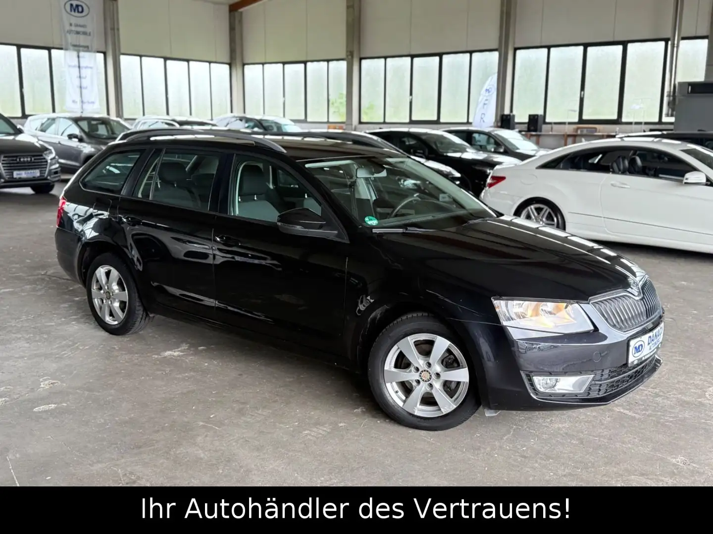 Skoda Octavia Combi Ambition*1.Hand*PTS*Scheckheftgepf Schwarz - 1