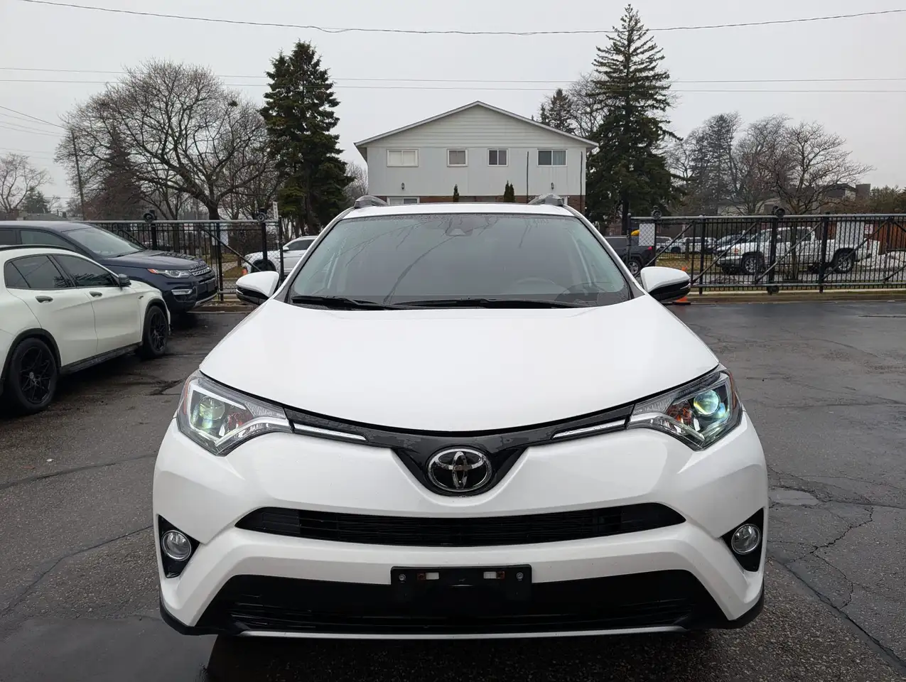 Toyota RAV 4 снимка Toyota RAV 4