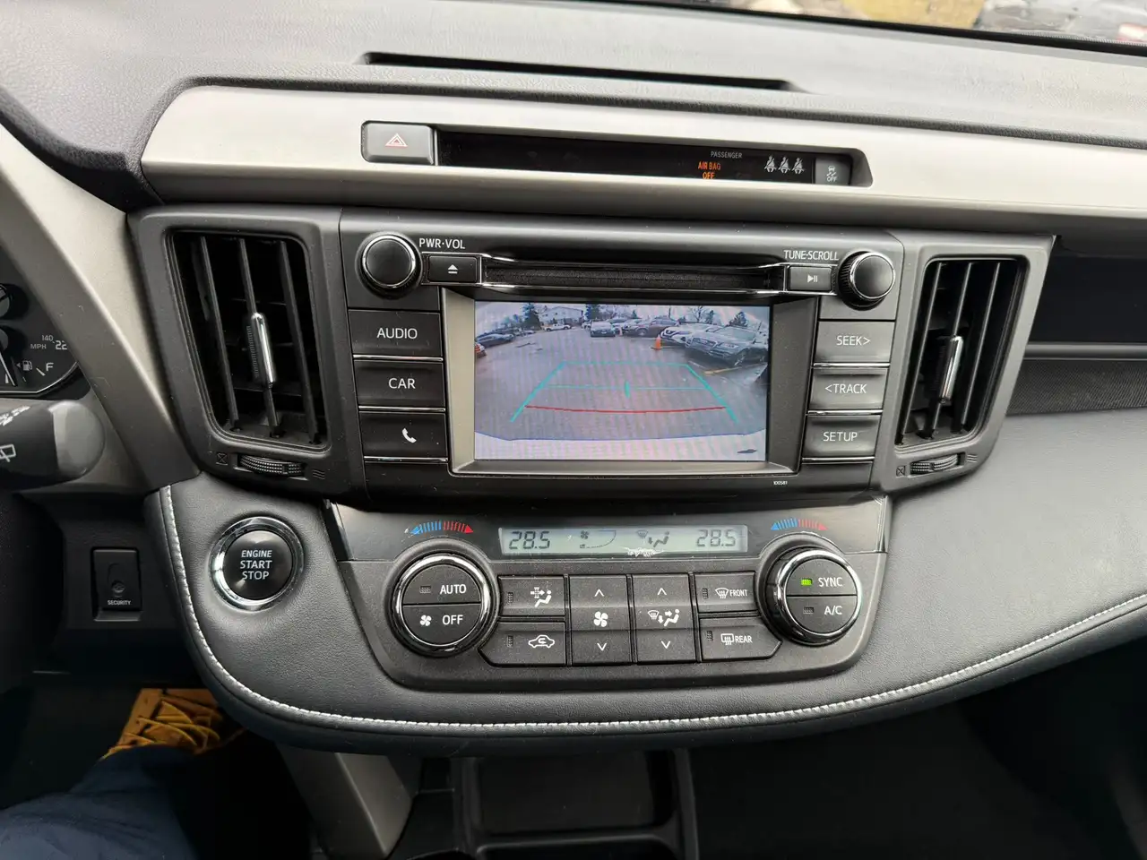 Toyota RAV 4 снимка Toyota RAV 4