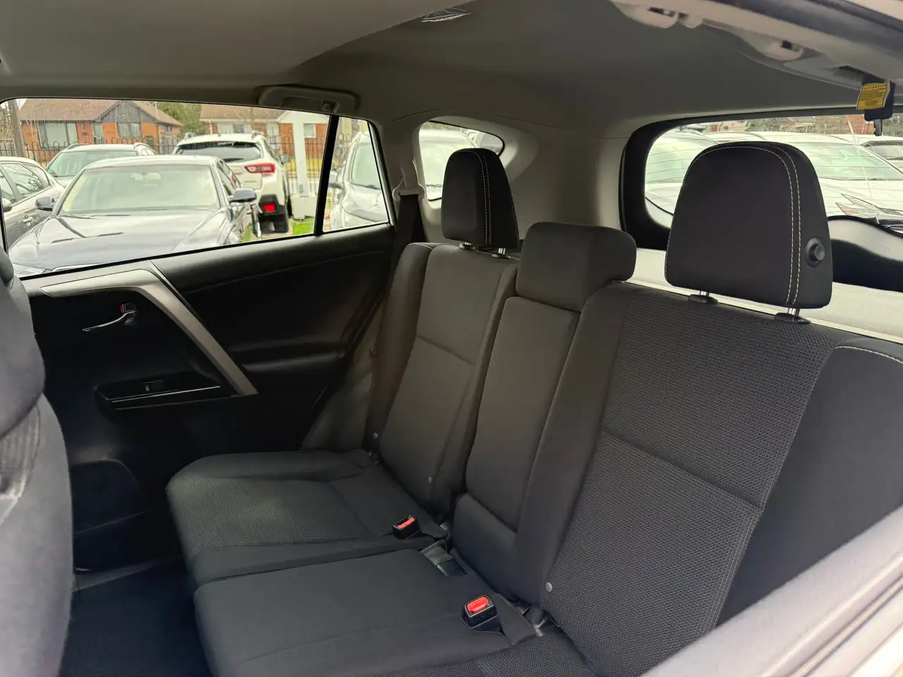Toyota RAV 4 снимка Toyota RAV 4