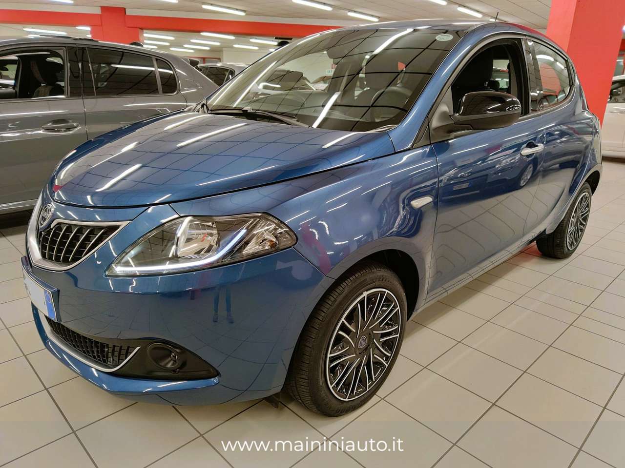 Lancia Ypsilon 1.0 70cv Hybrid 5p Gold + Car Play "SUPER PROMO"
