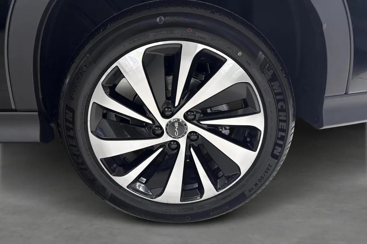 BYD Seal U DM-I 1.5 DM-i Boost PHEV, миниатюра 8
