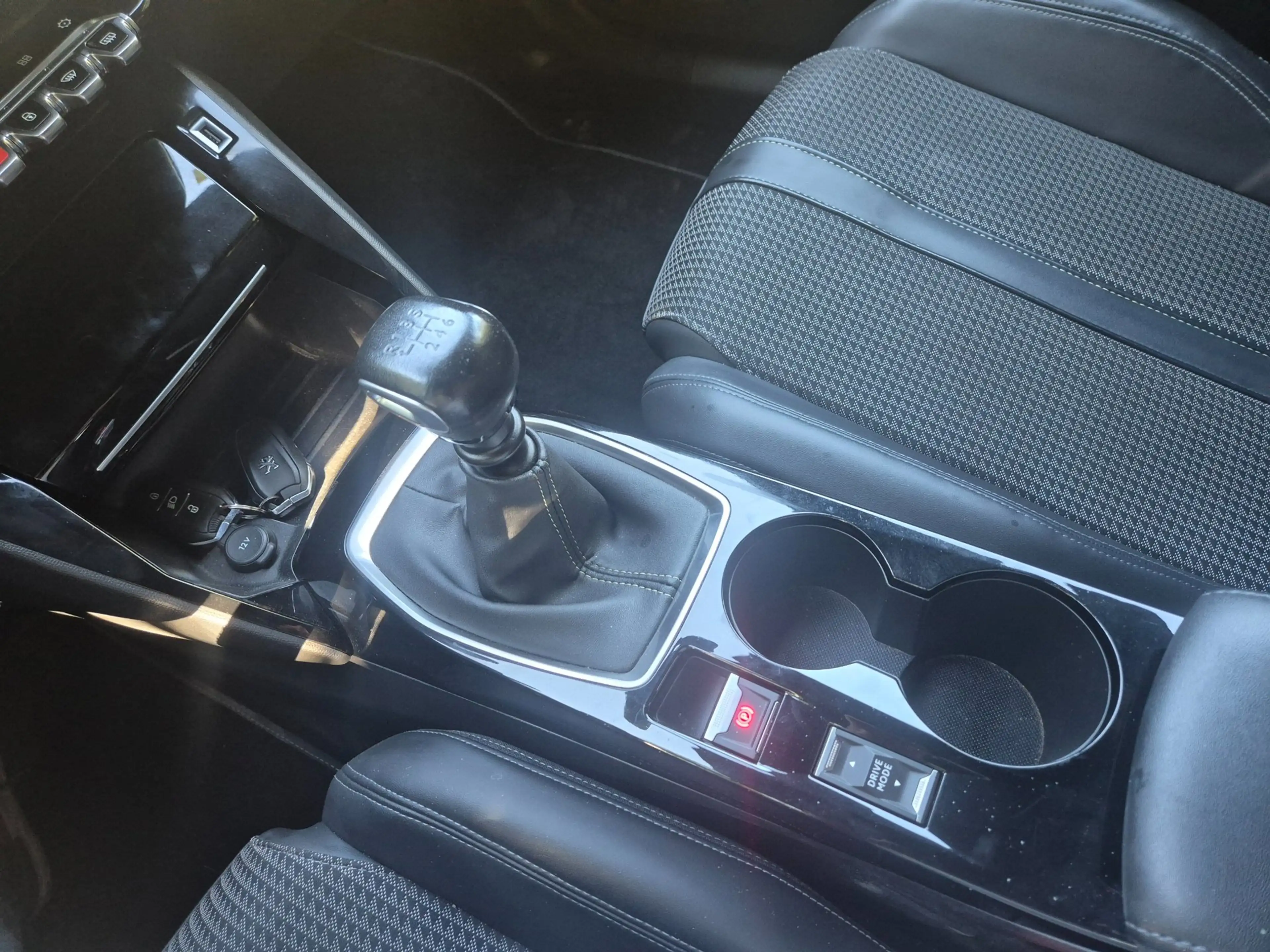 Peugeot 2008 1.2 PureTech GT-Line Camera Navigatie — photo 14