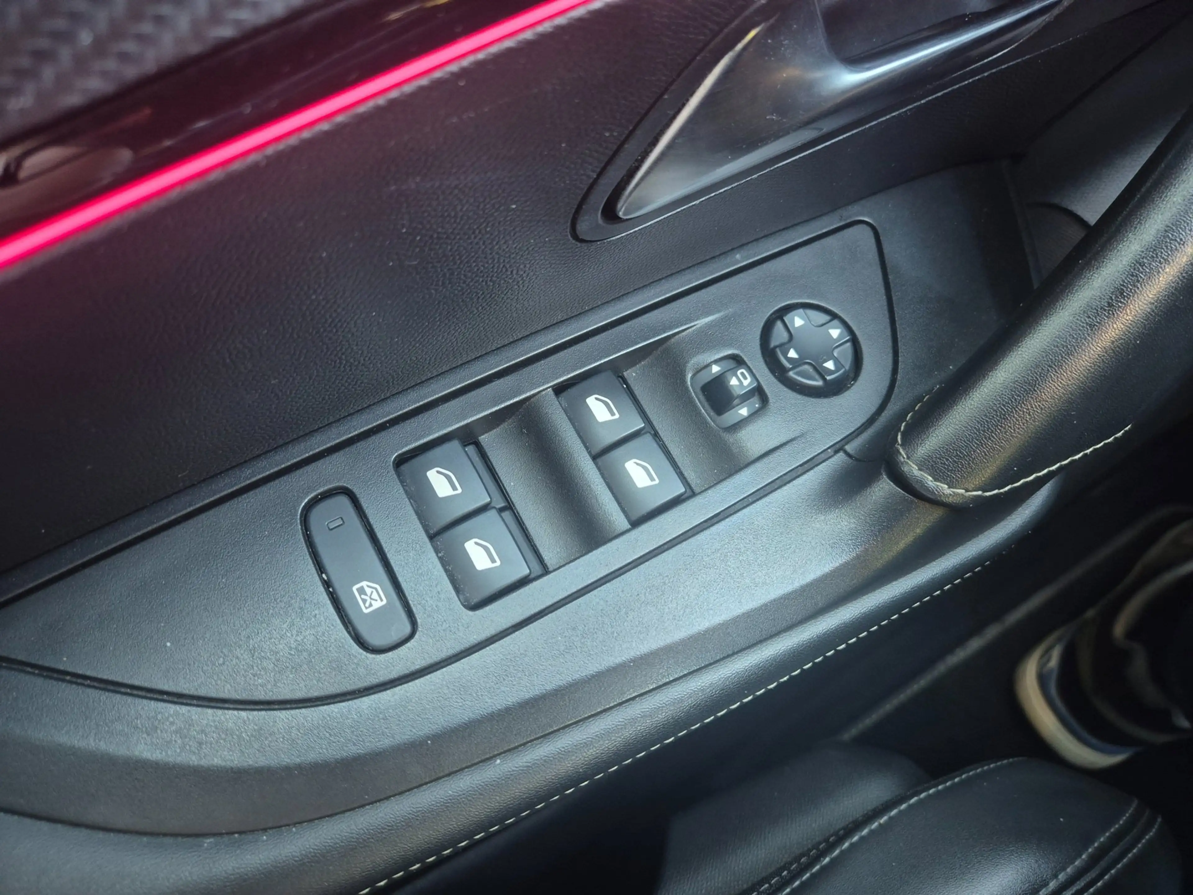 Peugeot 2008 1.2 PureTech GT-Line Camera Navigatie — photo 12