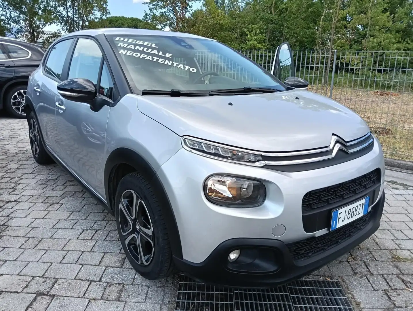Citroen C3 BlueHDi 75 S&S Feel Grigio - 2