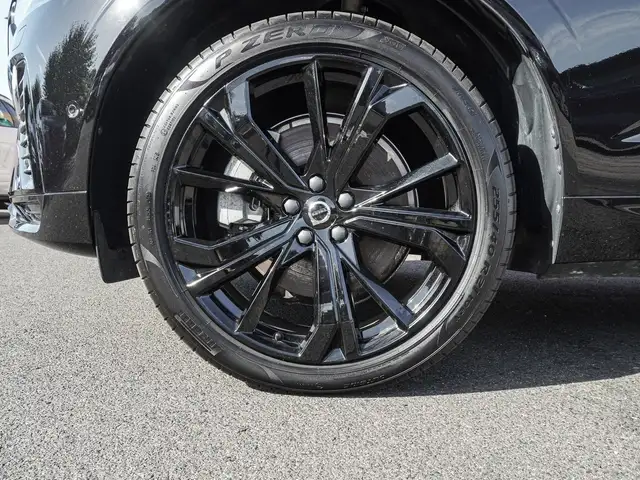 Volvo XC60 view 7