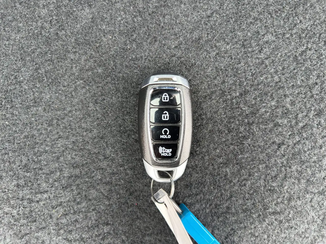 Hyundai KONA photo Hyundai KONA