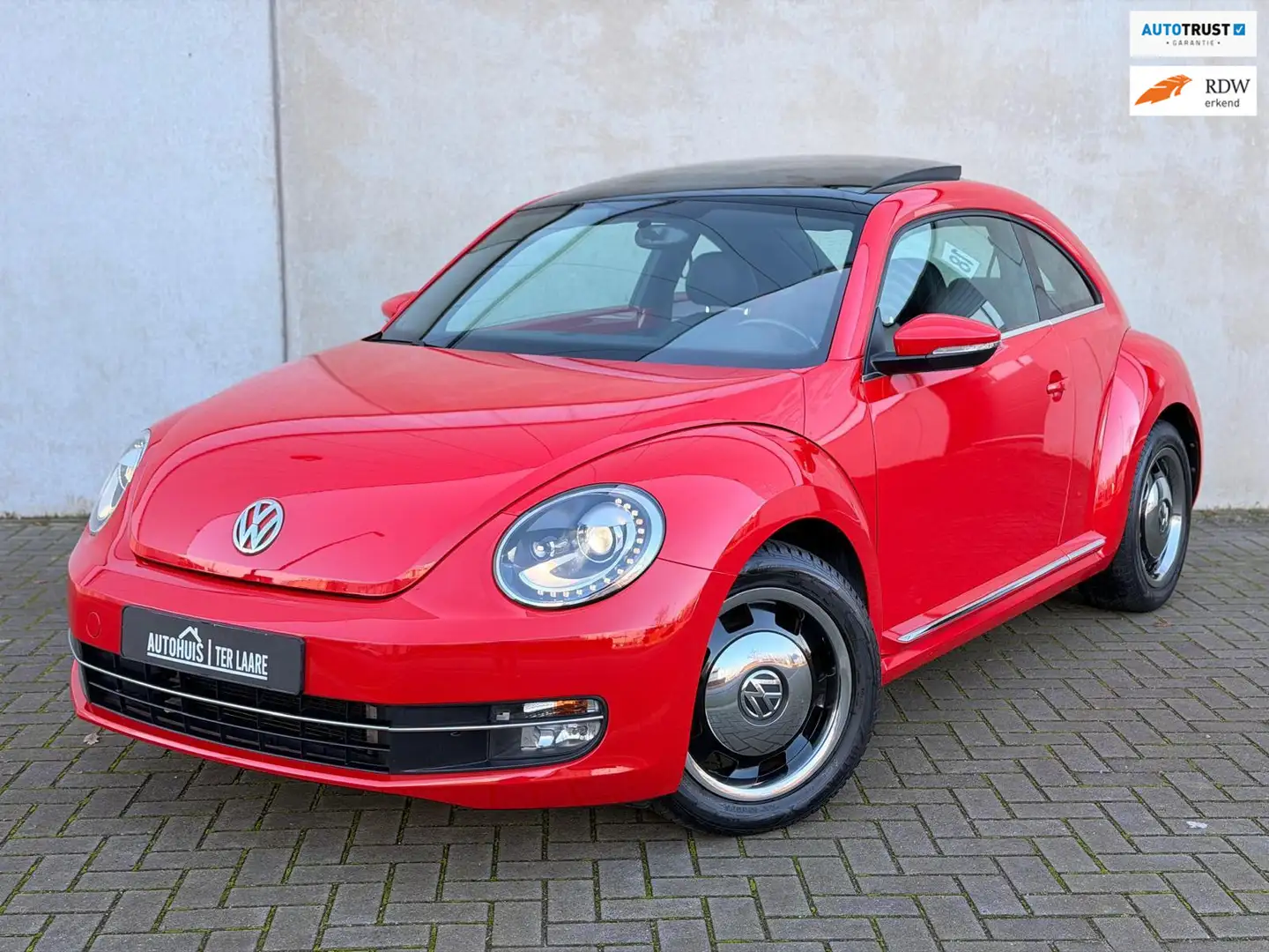 Volkswagen Beetle 1.2 TSI Exclusive Pano Leder Xenon CarPlay Stoelve Rouge - 1