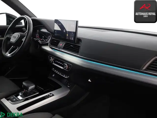 Audi Q5 view 9