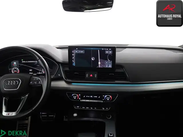 Audi Q5 view 8