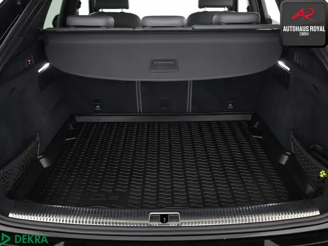 Audi Q5 view 13