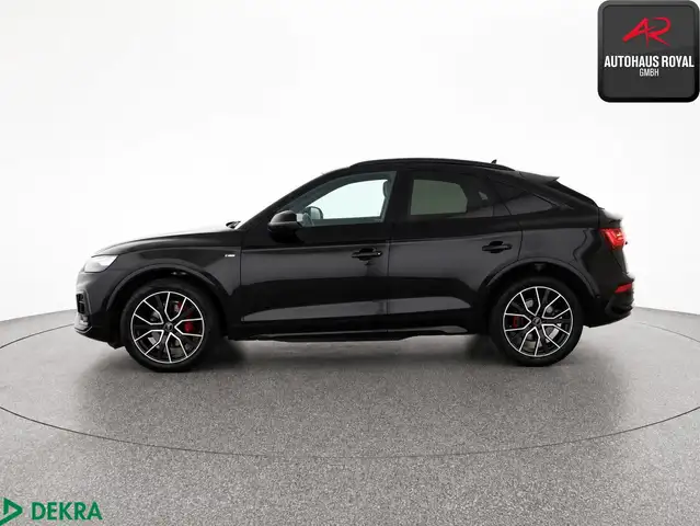 Audi Q5 view 2