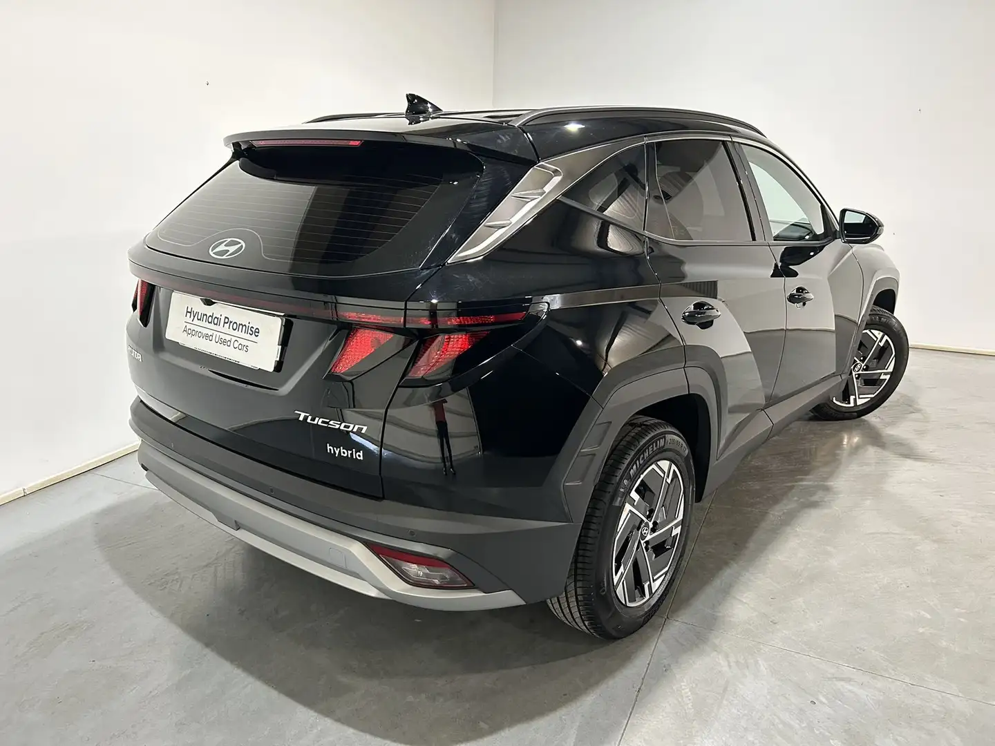 Hyundai TUCSON 1.6 T 48V Maxx DT Schwarz - 2