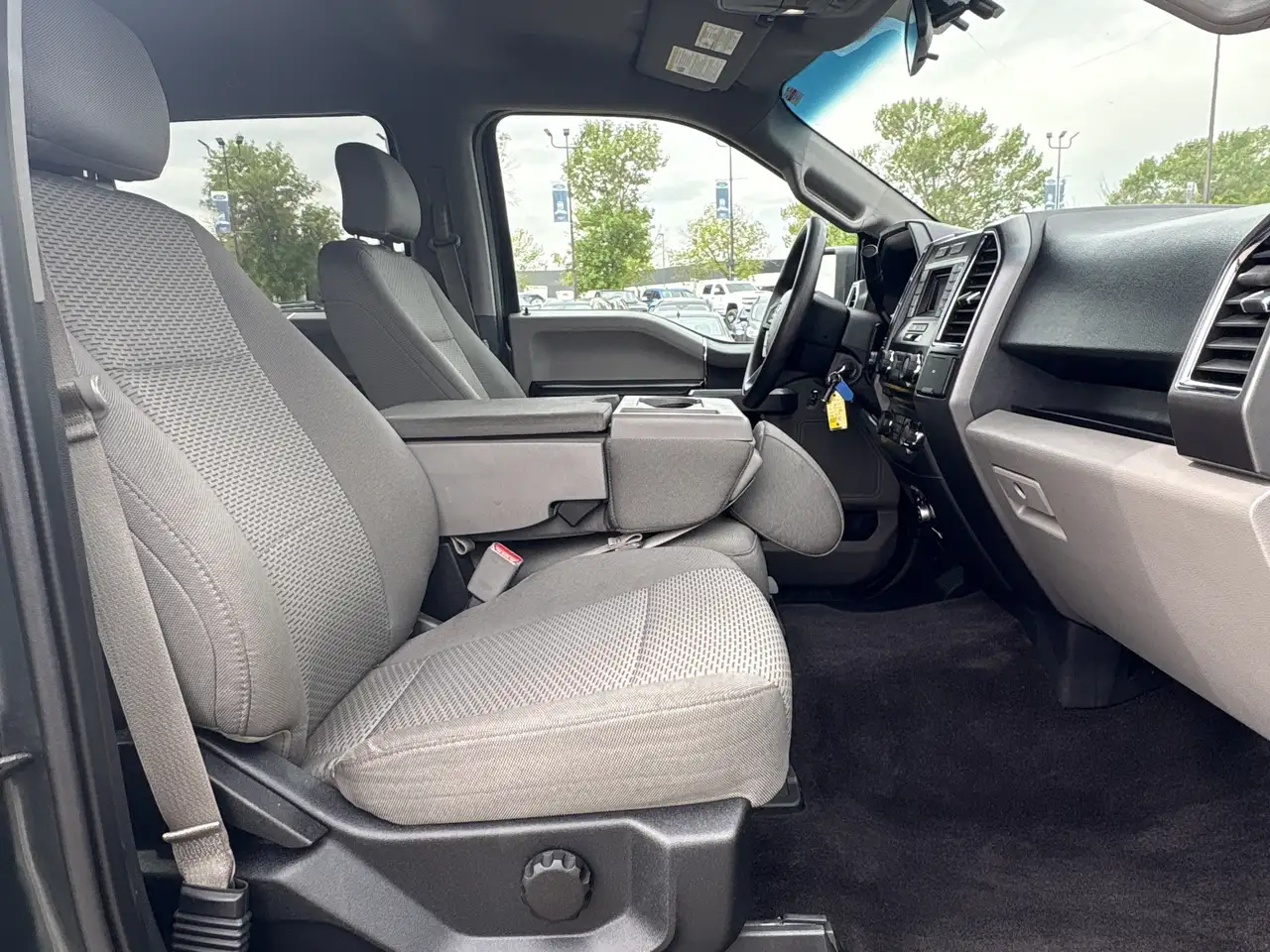 Ford F 150 снимка Ford F 150