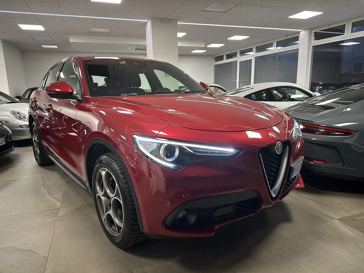 Alfa Romeo Stelvio Stelvio 2.2 t Executive Q4 210cv UNICO PROPIETARIO Rosso - 1