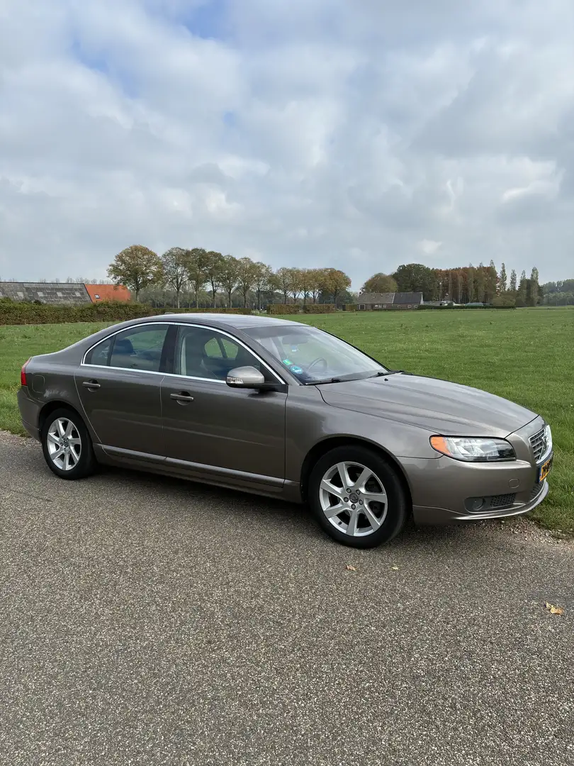 Volvo S80 Volvo S80 2.5 T 2006 Grijs | Net een beurt gehad Grijs - 2