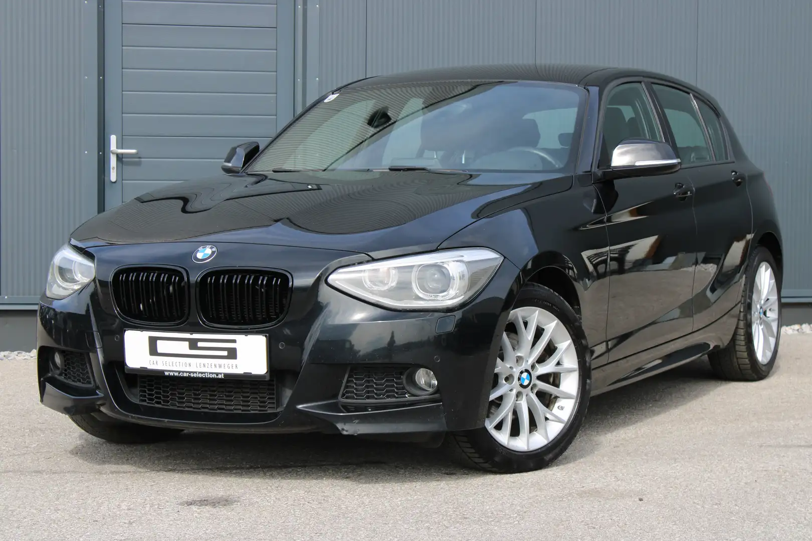 BMW 118 xDrive Österreich-Paket*M Paket* Schwarz - 2