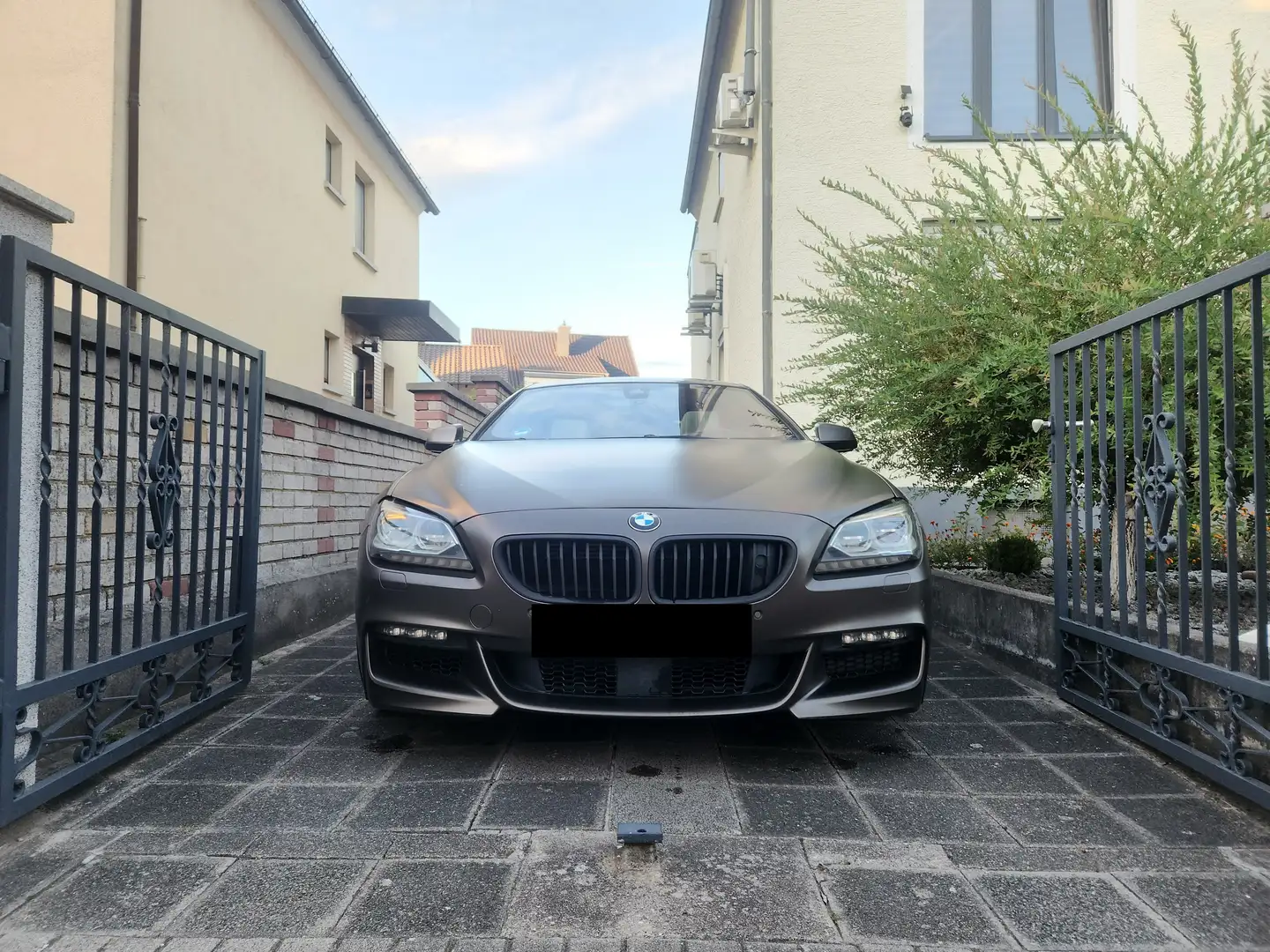 BMW 650 650i xDrive Gran Coupe M Sport Edition Braun - 1