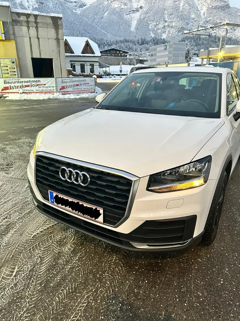 Audi Q2 1.0 TFSI ultra Weiß - 1