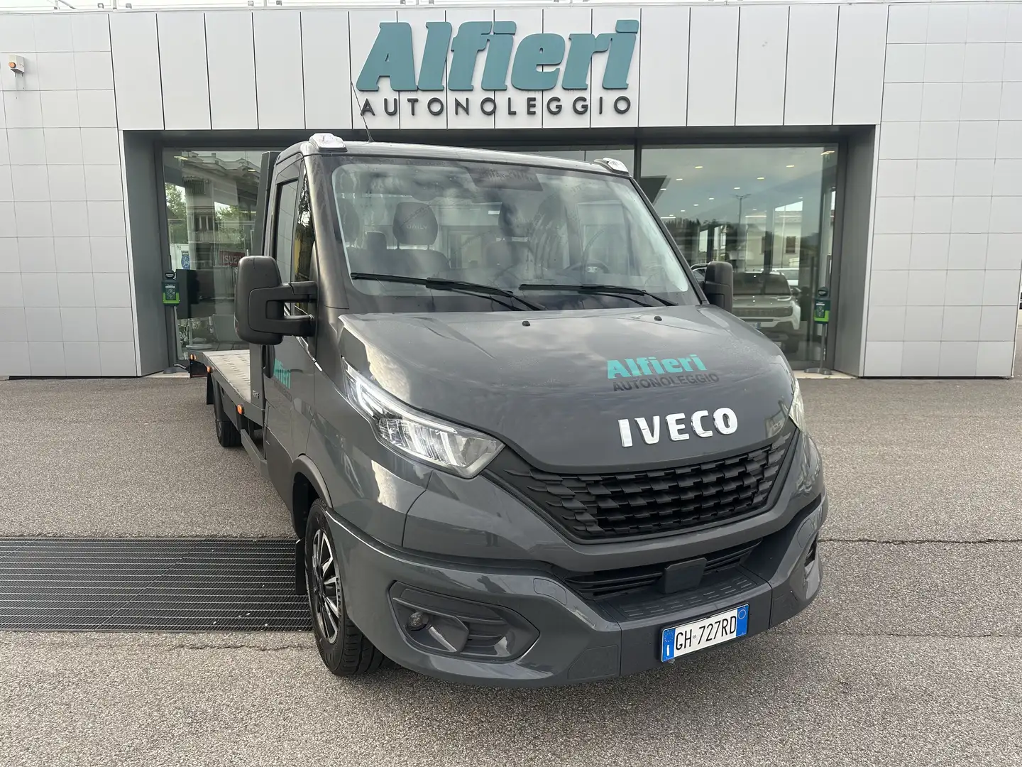 Iveco Daily 35S18 3.0H Full Led Gancio Crono 4800x2060kg1145 Grigio - 1