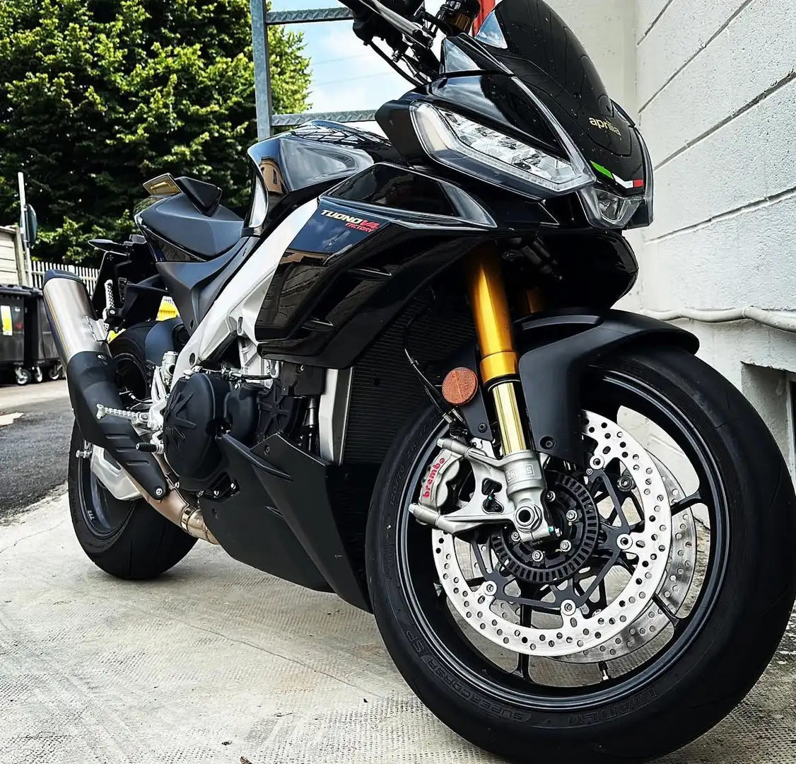 Aprilia Tuono v4 factory - 2