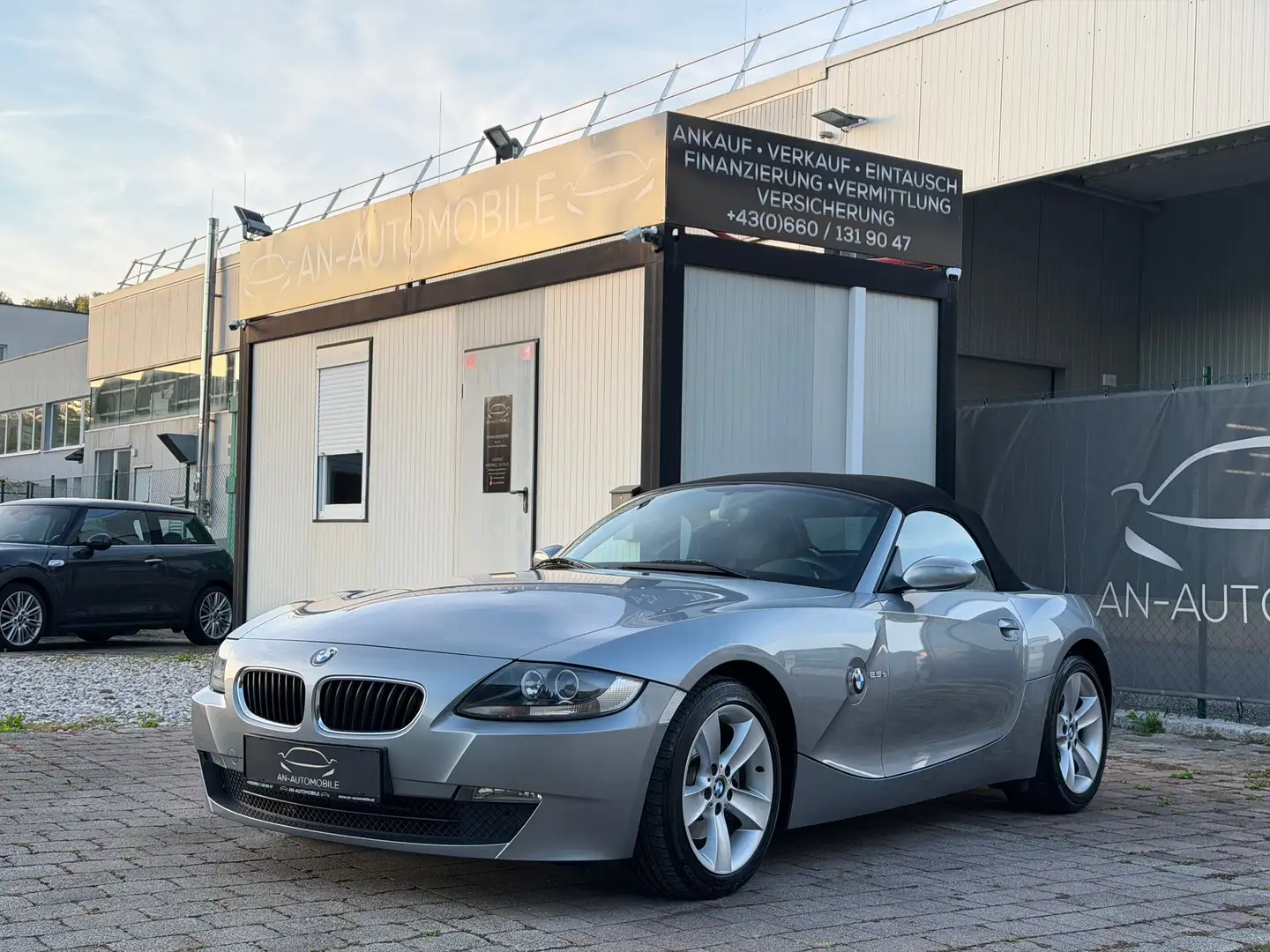 BMW Z4 2,5si E85 Finanzierung möglich Grau - 1