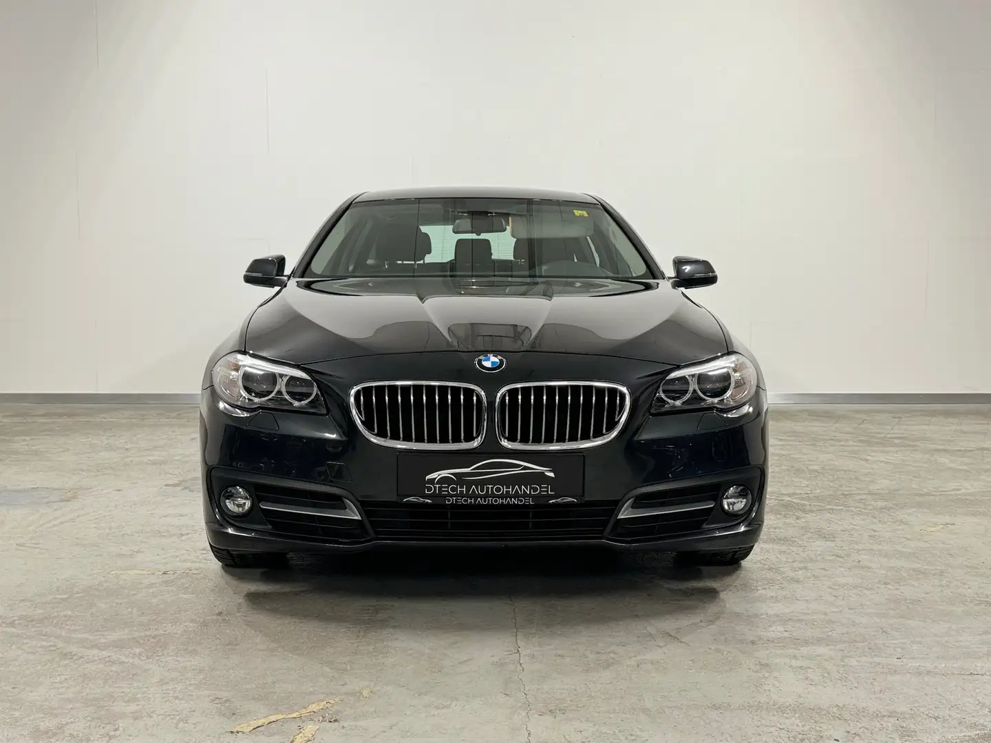 BMW 520 520d xDrive Gris - 2