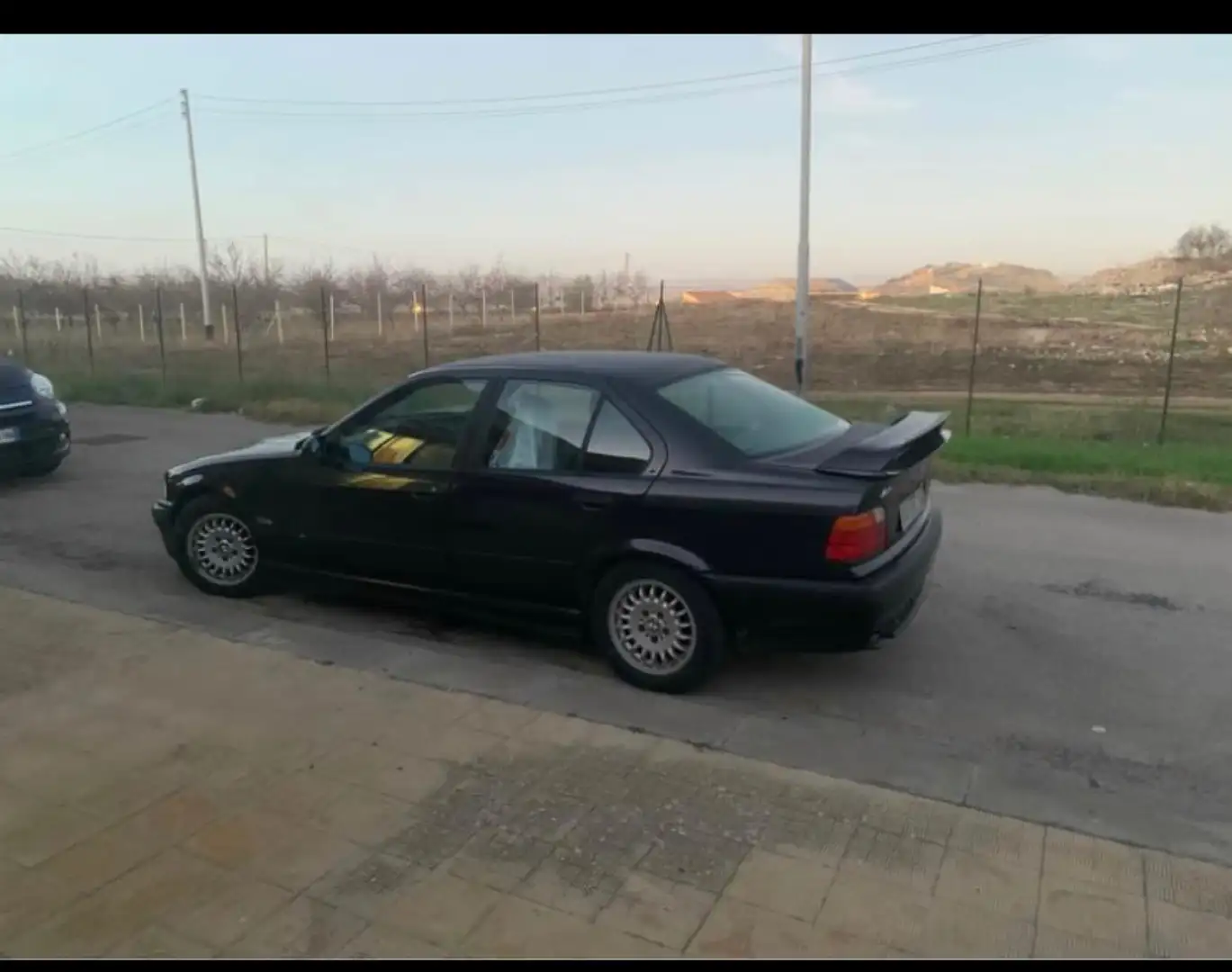 BMW 318 is classe 2 racing motorspo Black - 2