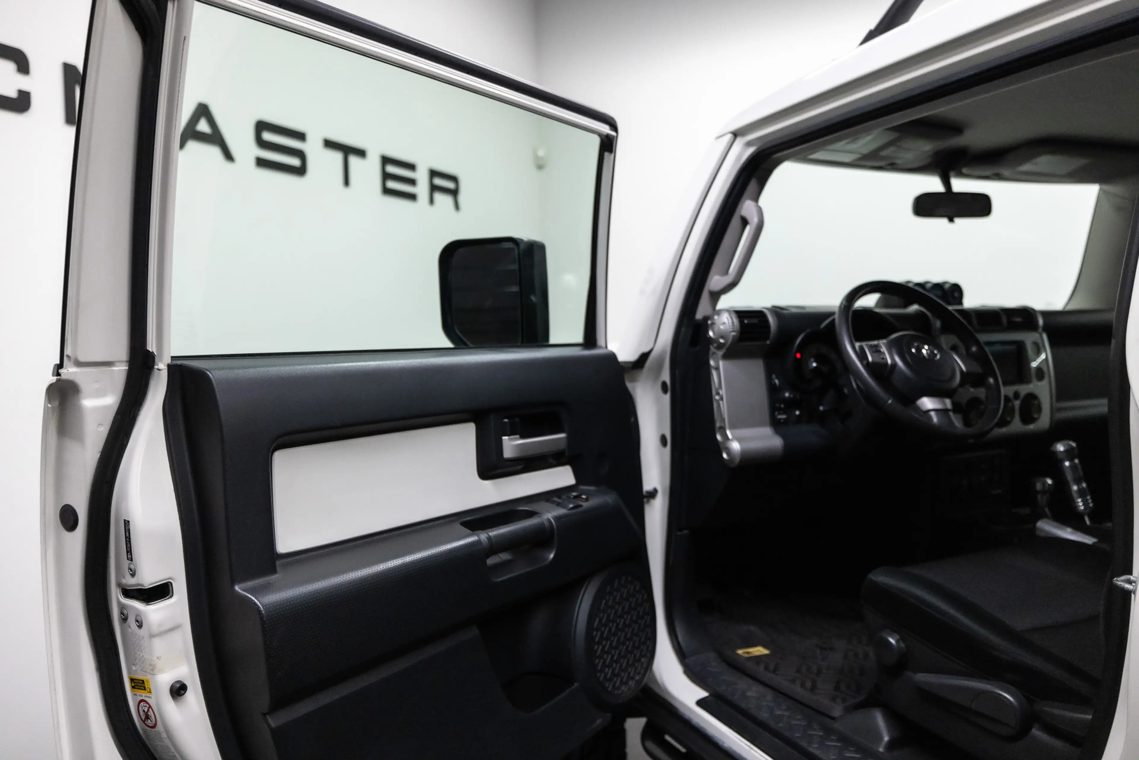 Toyota FJ Cruiser VVT-i V6 Btw auto, Fiscale waarde € 8.000,- (€ 40. — photo 23