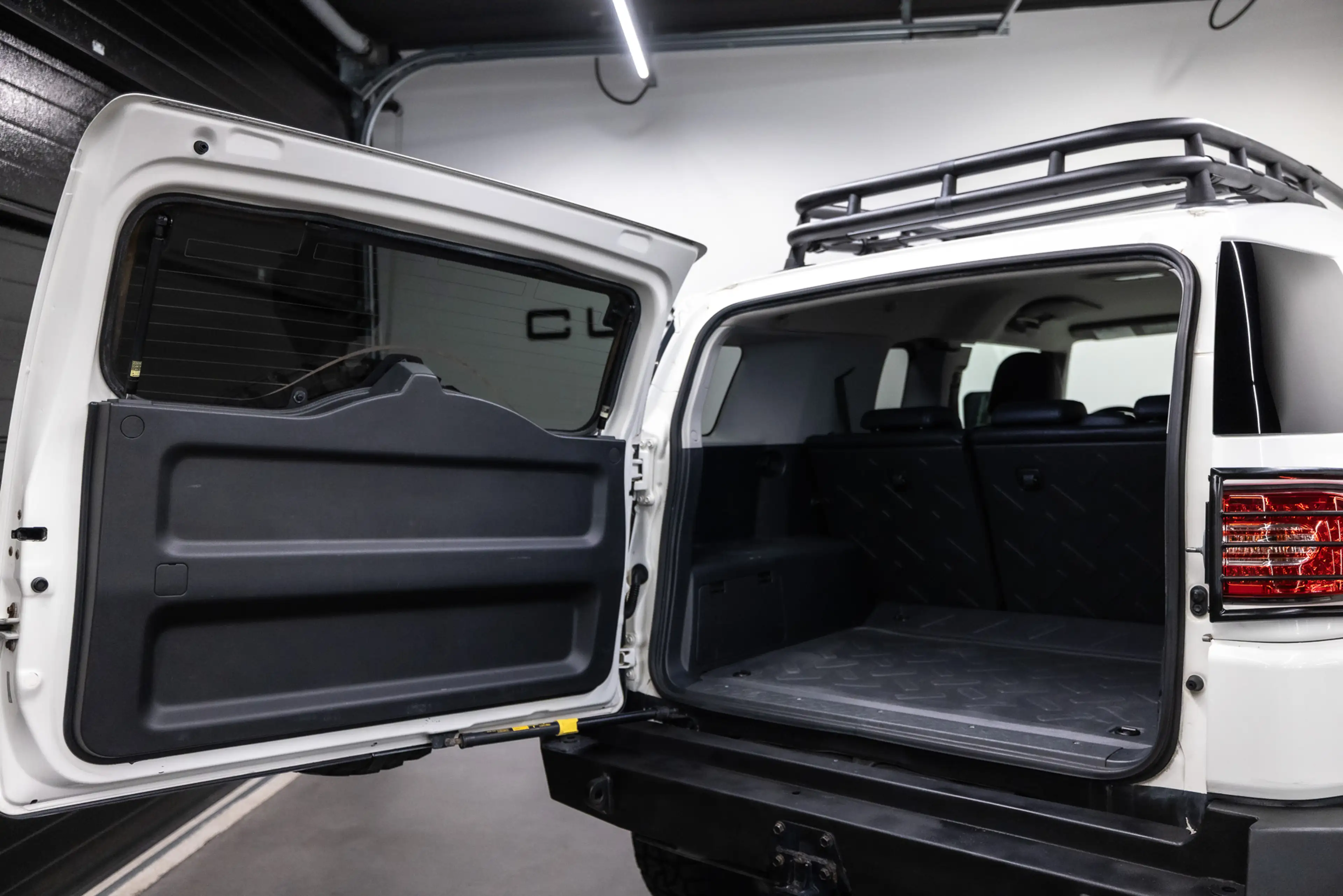 Toyota FJ Cruiser VVT-i V6 Btw auto, Fiscale waarde € 8.000,- (€ 40. — photo 26