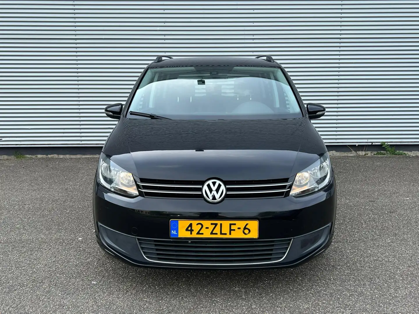 Volkswagen Touran 1.2 TSI Comfortline BlueMotion. / Navi / Cruise / Schwarz - 2
