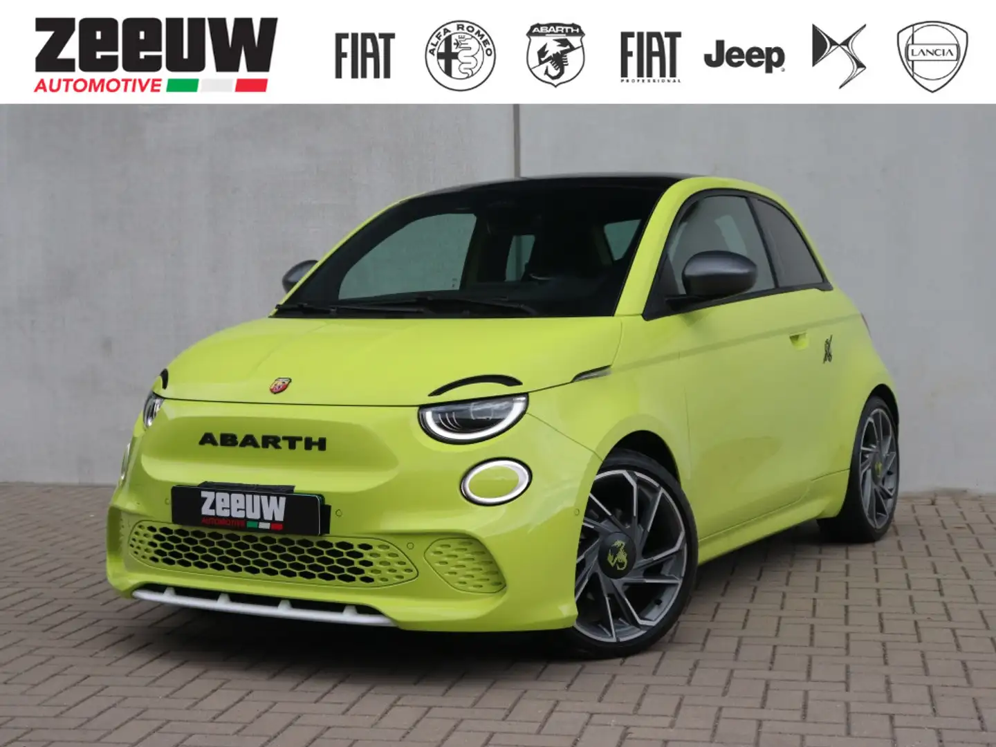 Abarth 500e Scorpionissima 155 PK | full option Green - 1